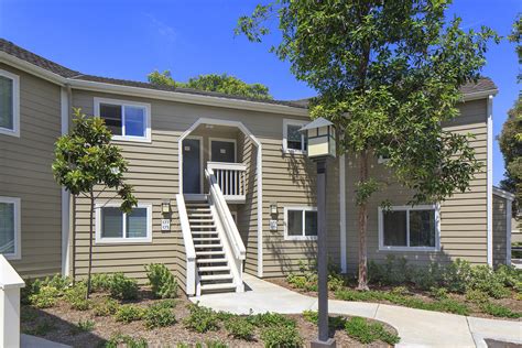 This apartment community was built in 1997 and has 2 stories with 32 units. . The windwood apartment homes